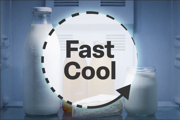 Milk and yoghurt being cooled quickly by the Fast Cool function